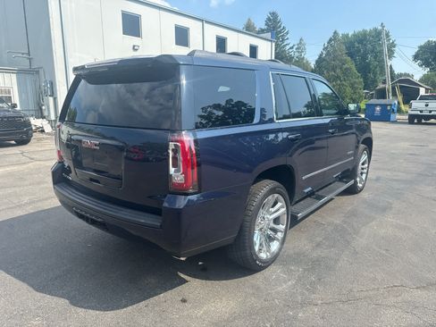 Used 2017 GMC Yukon SLT w/ Premium Edition AWD/4WD image 3