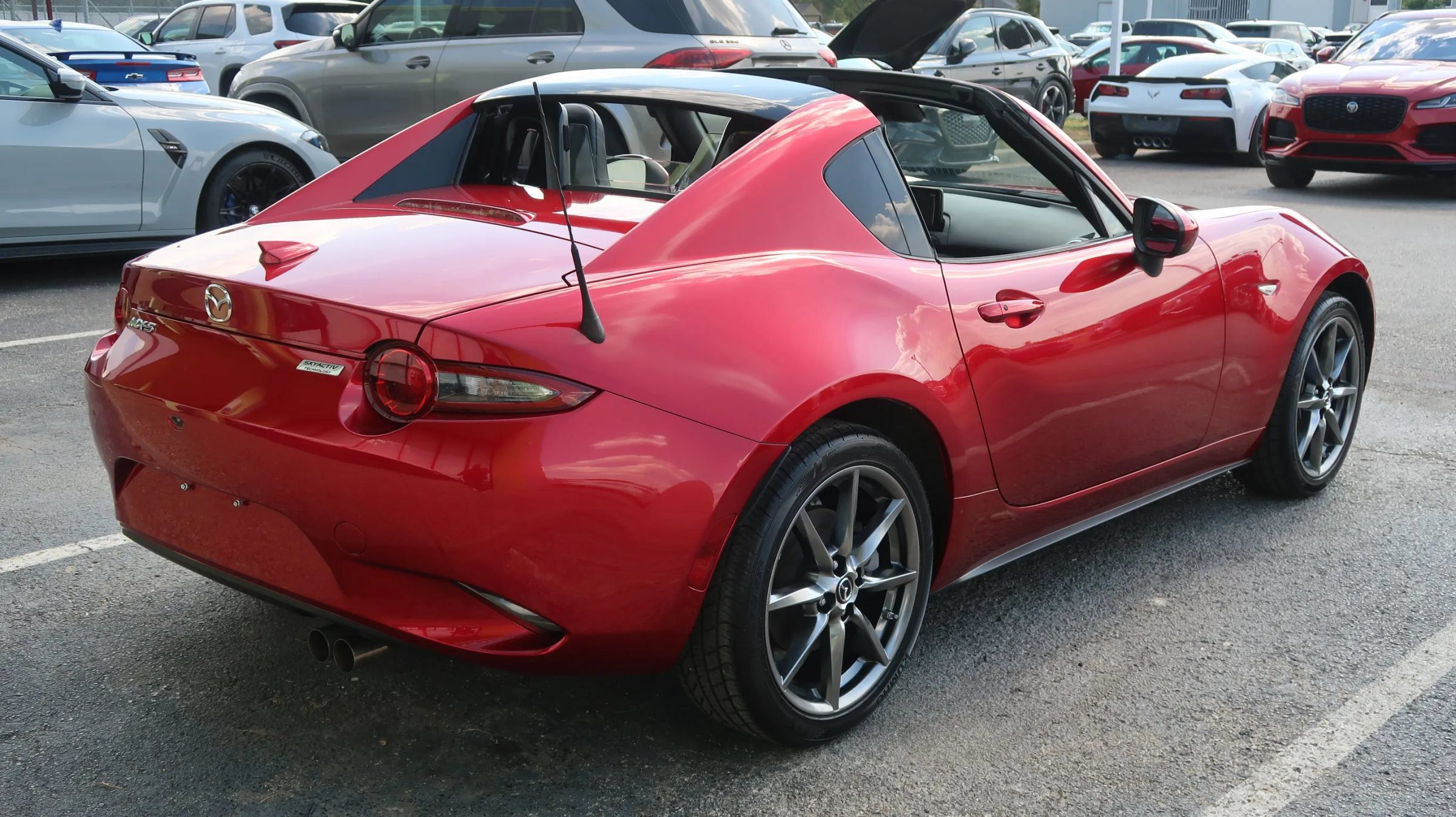 Used 2019 MAZDA MX-5 Miata RF Grand Touring RWD image 38
