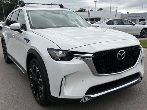 Used 2024 MAZDA CX-90 Plug-In Hybrid w/ Premium Pkg image 2