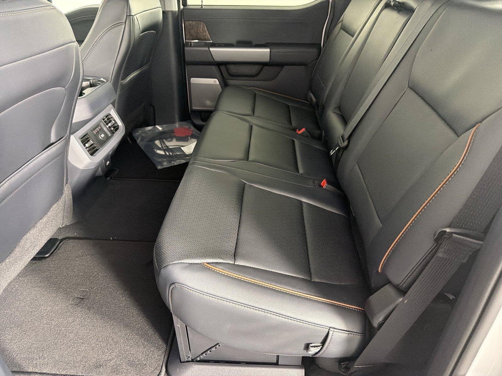 New 2026 Ford F250 Lariat w/ Lariat Premium Package AWD/4WD image 21
