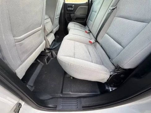 Used 2018 Chevrolet Silverado 1500 W/T w/ Trailering Package image 18