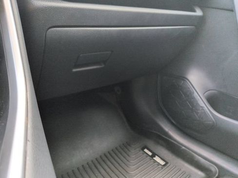 Used 2019 Toyota RAV4 LE w/ Carpet Mat Package AWD/4WD image 45