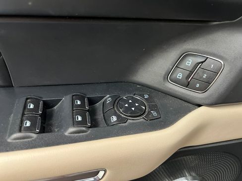 Used 2022 Ford Expedition Max Platinum AWD/4WD image 12