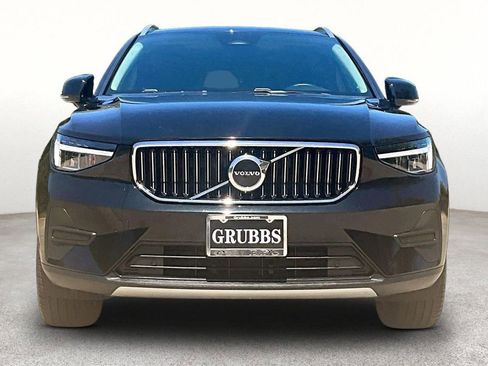 Used 2025 Volvo XC40 B5 Core w/ Protection Package Premier AWD/4WD image 6