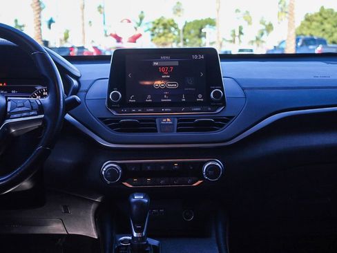 Used 2020 Nissan Altima 2.0 SR image 13