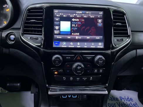 Used 2021 Jeep Grand Cherokee Laredo X AWD/4WD image 21