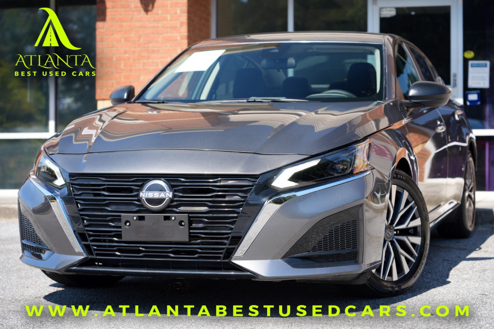 Used 2025 Nissan Altima 2.5 SV FWD image 1