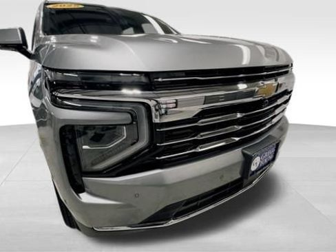 Used 2025 Chevrolet Tahoe LT AWD/4WD image 11