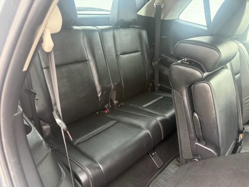 Used 2012 MAZDA CX-9 Grand Touring w/ Moonroof & Bose Audio Pkg image 10