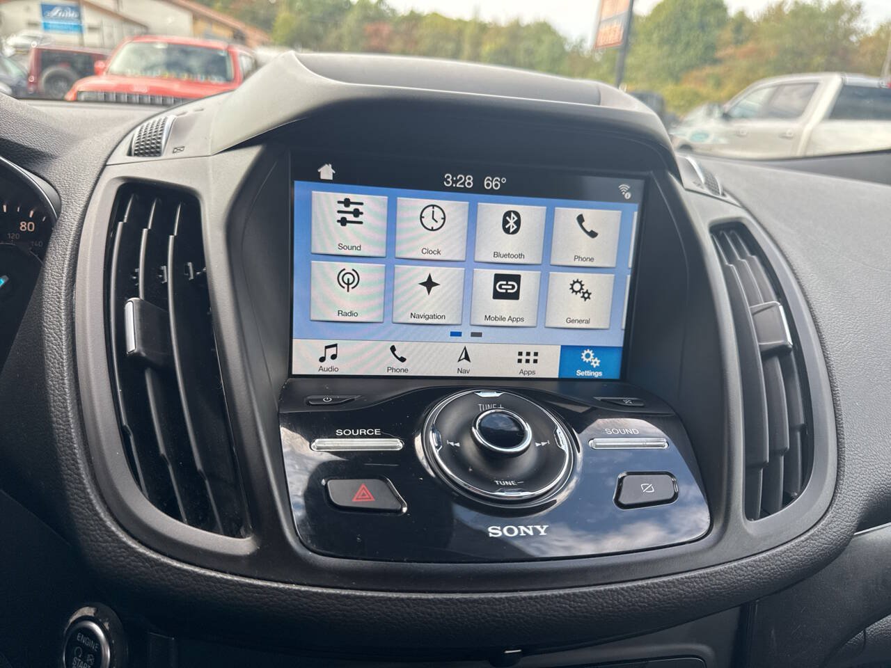Used 2019 Ford Escape Titanium AWD/4WD image 27