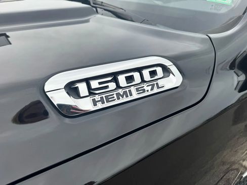 Used 2019 RAM 1500 Laramie image 12