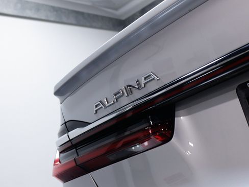 Used 2020 BMW ALPINA B7 xDrive w/ Luxury Rear Seating Package image 65