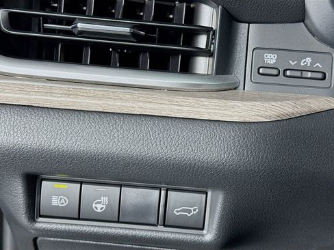 New 2026 Toyota Grand Highlander Limited image 13