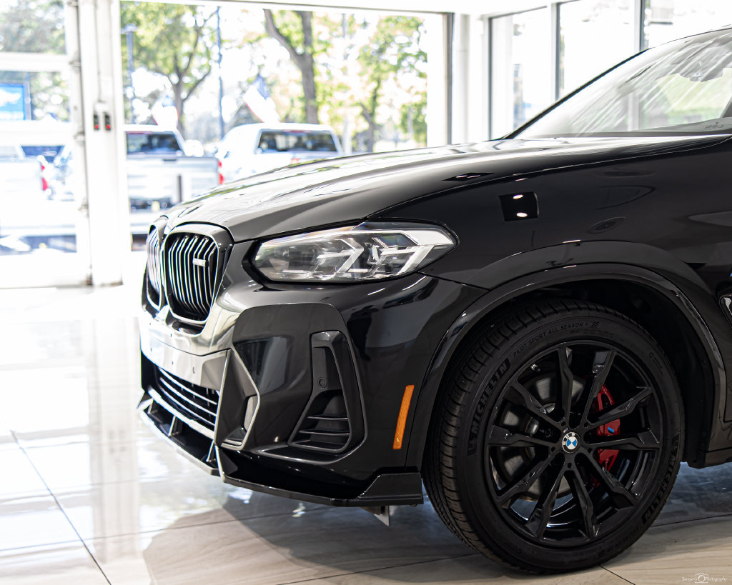 Used 2024 BMW X4 M40i AWD/4WD image 4