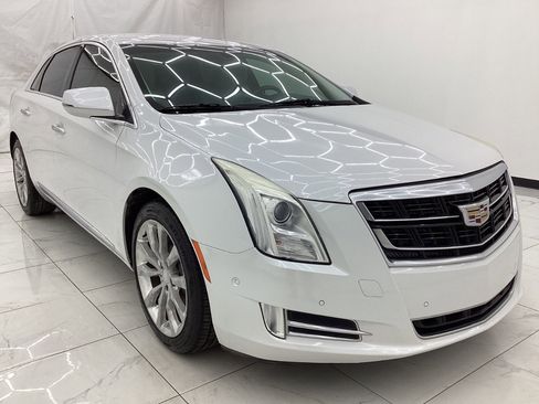 Used 2017 Cadillac XTS Luxury image 3
