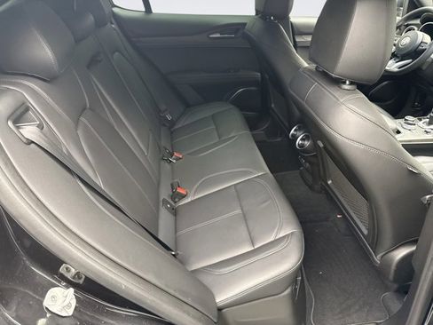 Used 2022 Alfa Romeo Stelvio Ti image 19