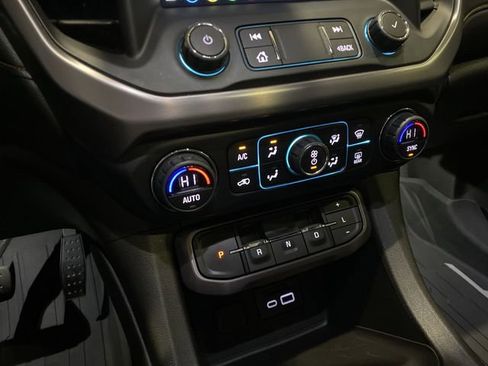 Used 2021 GMC Acadia AT4 w/ Trailering Package AWD/4WD image 9