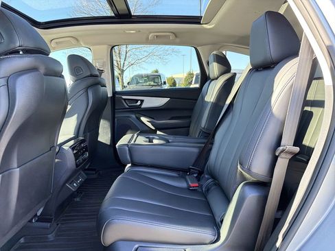 Used 2023 Acura MDX SH-AWD image 14