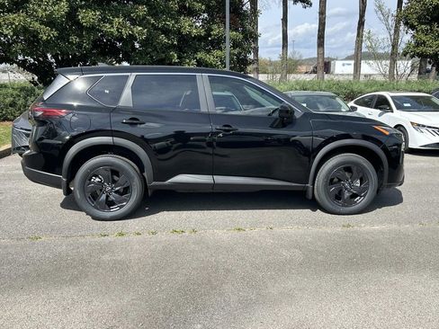 New 2026 Nissan Rogue SV FWD image 8