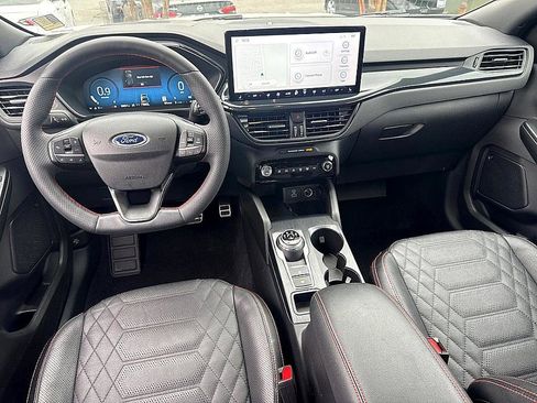 Used 2023 Ford Escape ST-Line Elite w/ Premium Technology Package image 7