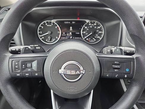 Used 2024 Nissan Rogue SV image 24