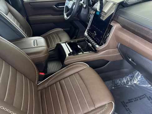 Used 2026 GMC Yukon XL Denali Ultimate AWD/4WD image 20