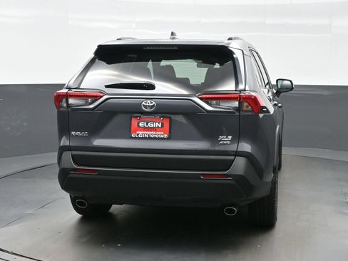 Used 2025 Toyota RAV4 XLE Premium w/ Weather Package AWD/4WD image 5