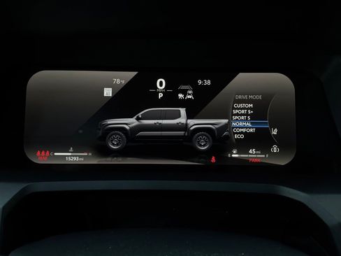 Used 2024 Toyota Tacoma Limited w/ Limited Package (LT) AWD/4WD image 30