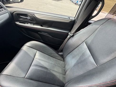 Used 2019 Dodge Grand Caravan GT FWD image 25