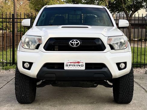 Used 2012 Toyota Tacoma 4x4 Double Cab w/ TRD Sport Pkg image 2