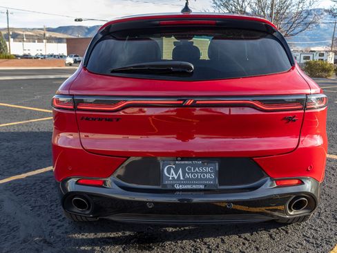 Used 2024 Dodge Hornet R/T image 5