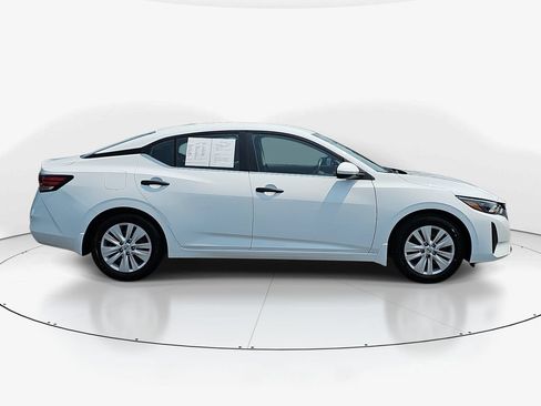 Used 2025 Nissan Sentra S FWD image 5