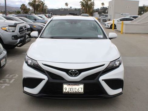 Used 2024 Toyota Camry SE FWD image 2
