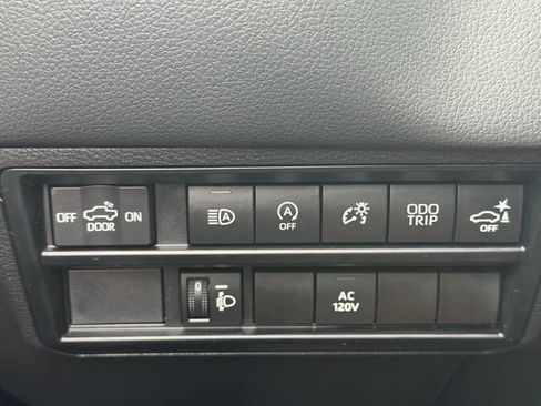 Used 2023 Toyota Tundra Limited w/ Power Package AWD/4WD image 21