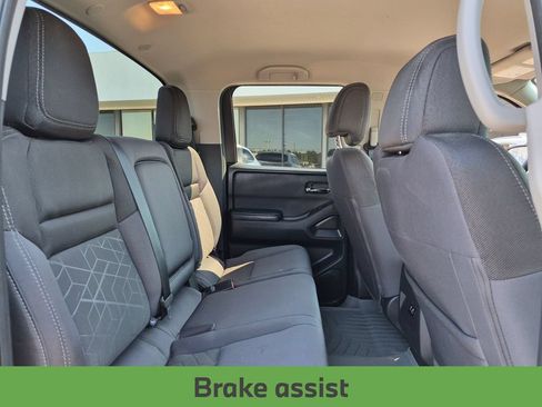 Used 2025 Nissan Frontier SV AWD/4WD image 27