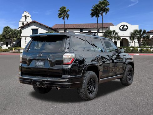 Used 2019 Toyota 4Runner Limited AWD/4WD image 2
