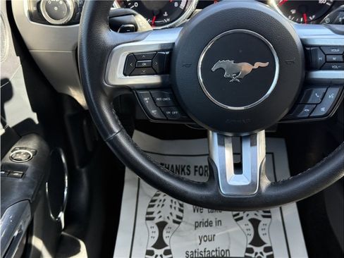 Used 2016 Ford Mustang Premium image 30