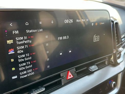 Used 2024 Kia Sportage EX image 20