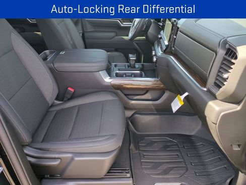 New 2026 GMC Sierra 1500 Elevation image 23