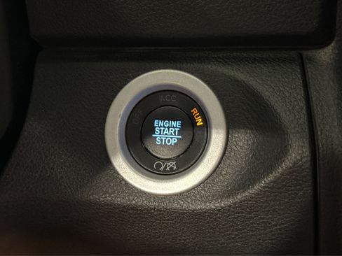 Used 2023 RAM 1500 Warlock AWD/4WD image 32
