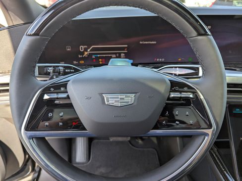 New 2025 Cadillac Escalade IQ Luxury 1 w/ Smart Trailering package image 33