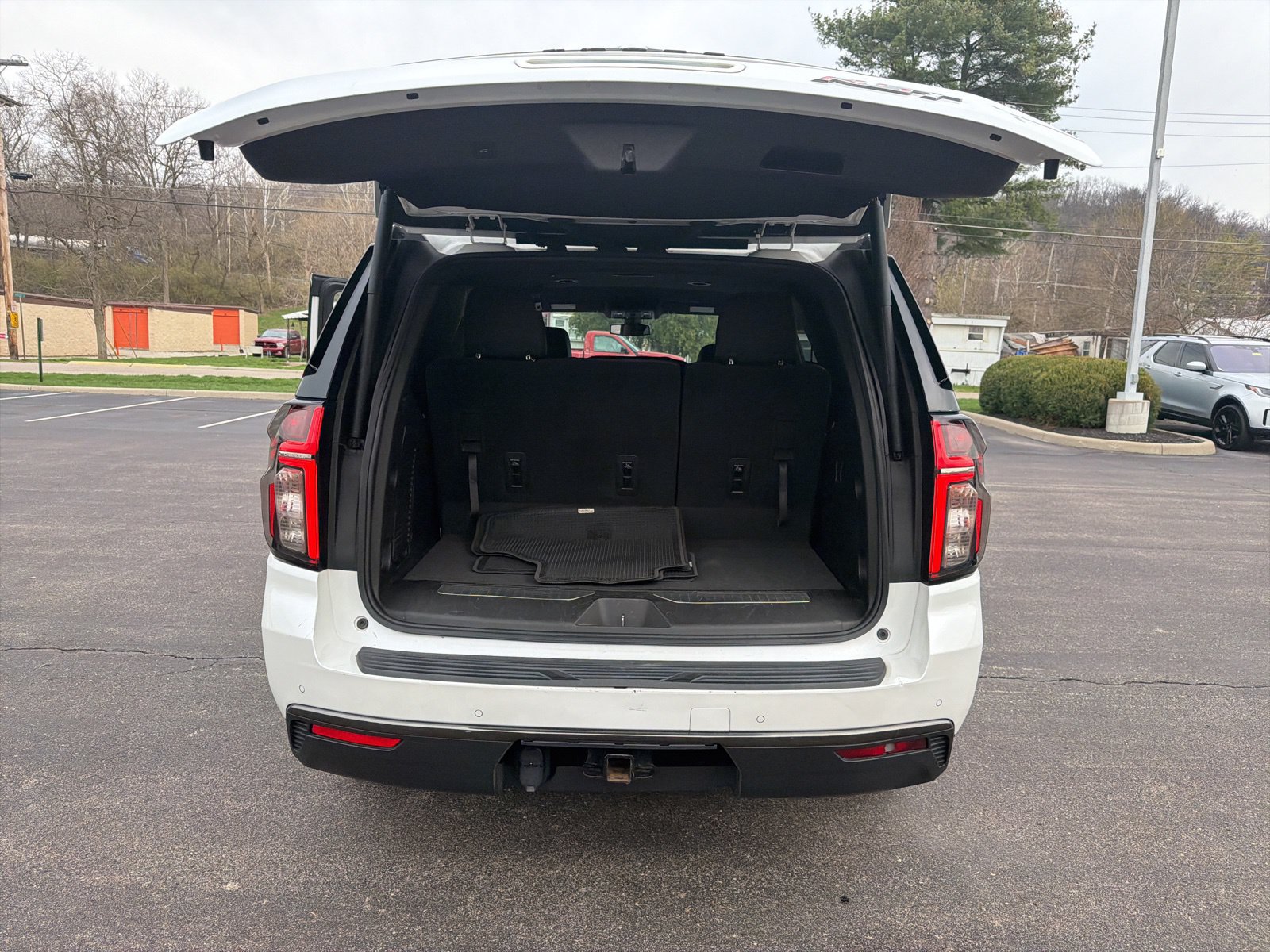 Used 2021 Chevrolet Tahoe RST AWD/4WD image 28
