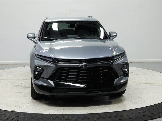 Used 2025 Chevrolet Blazer RS FWD image 3