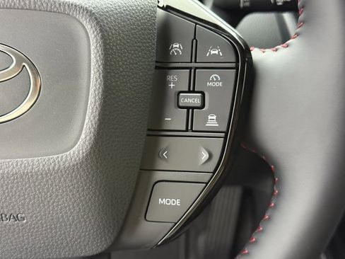 New 2026 Toyota Prius SE image 12