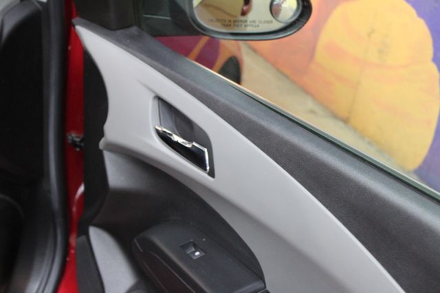 Used 2015 Chevrolet Sonic LT FWD image 11