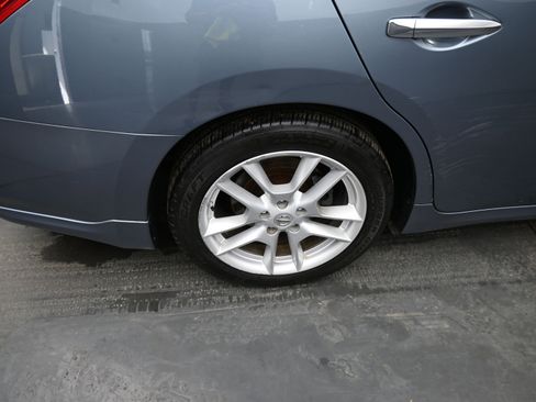 Used 2010 Nissan Maxima 3.5 SV w/ Premium Pkg image 9