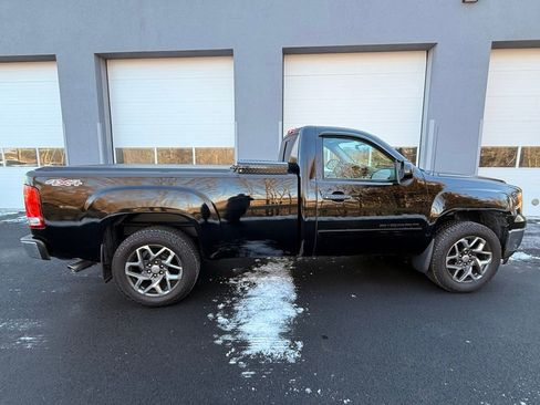 Used 2011 GMC Sierra 1500 W/T image 6