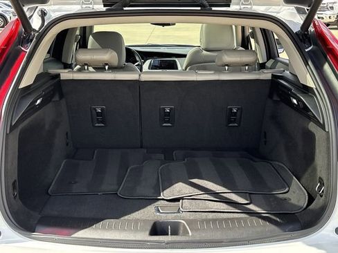 Used 2023 Cadillac XT4 Luxury w/ Cold Weather Package image 27