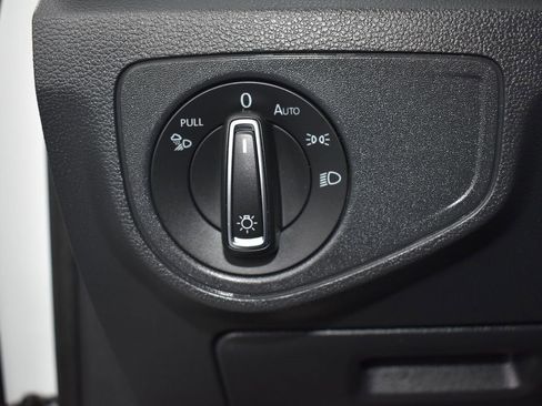 Used 2021 Volkswagen Atlas SEL Premium image 12