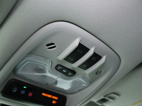 New 2026 Chevrolet TrailBlazer LT w/ Convenience Package FWD image 19